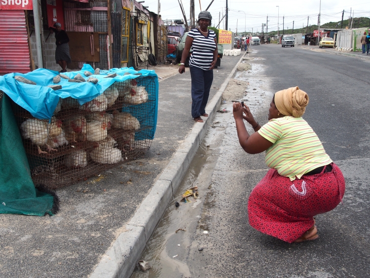 Veliswa, a thoawSA mobile photographer and mother of 4 captures township life.